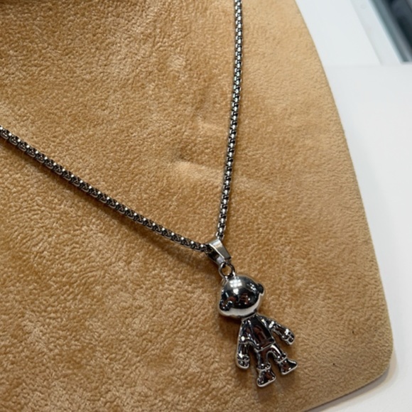 Astronaut Charm Necklace - Picture 6 of 6